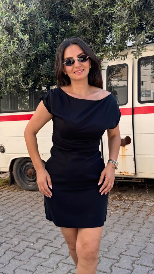 ELBİSE OMUZU DÜŞÜK TENSEL