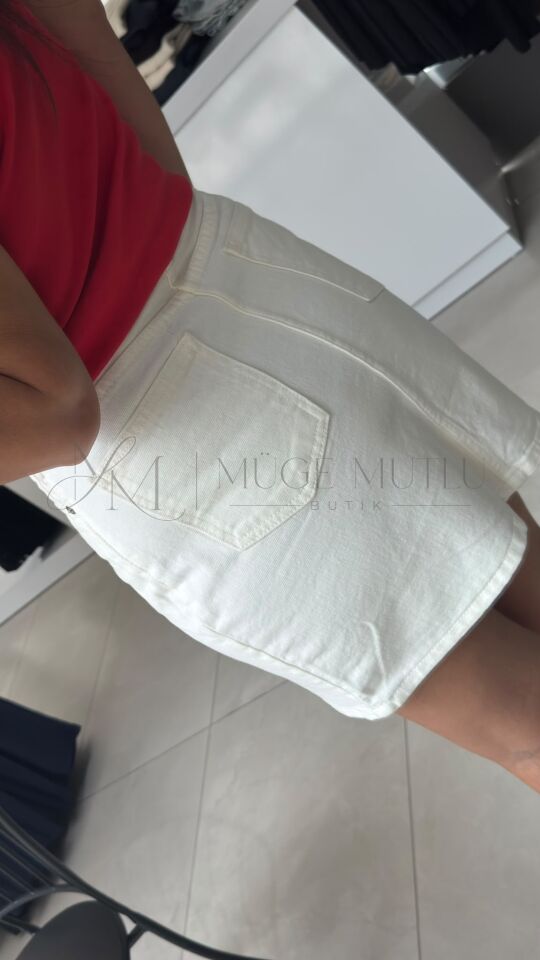 QU-DE261051 QUSTYLE ETEK BEYAZ - M